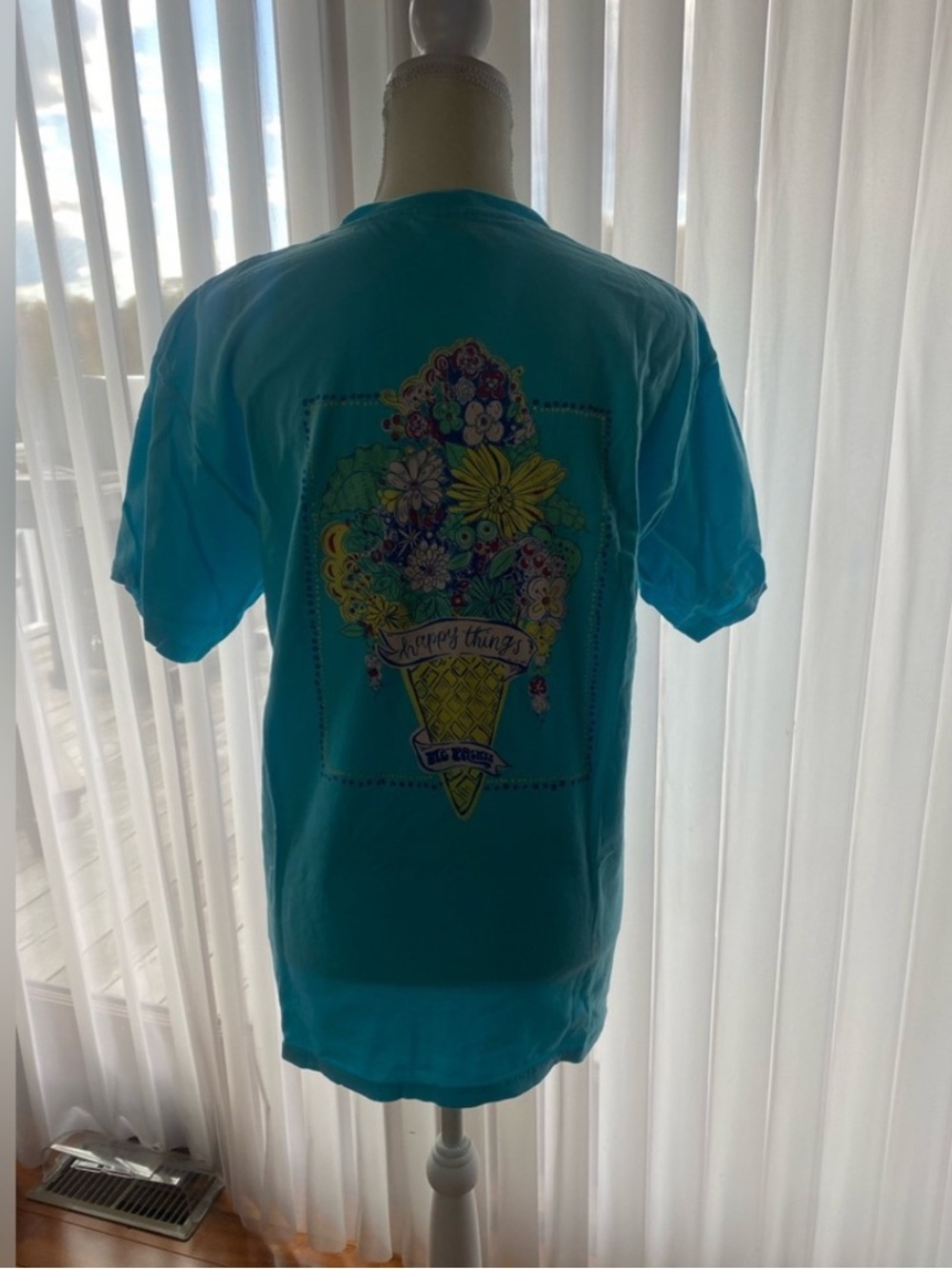 NWOT MG Palmer Tshirt
